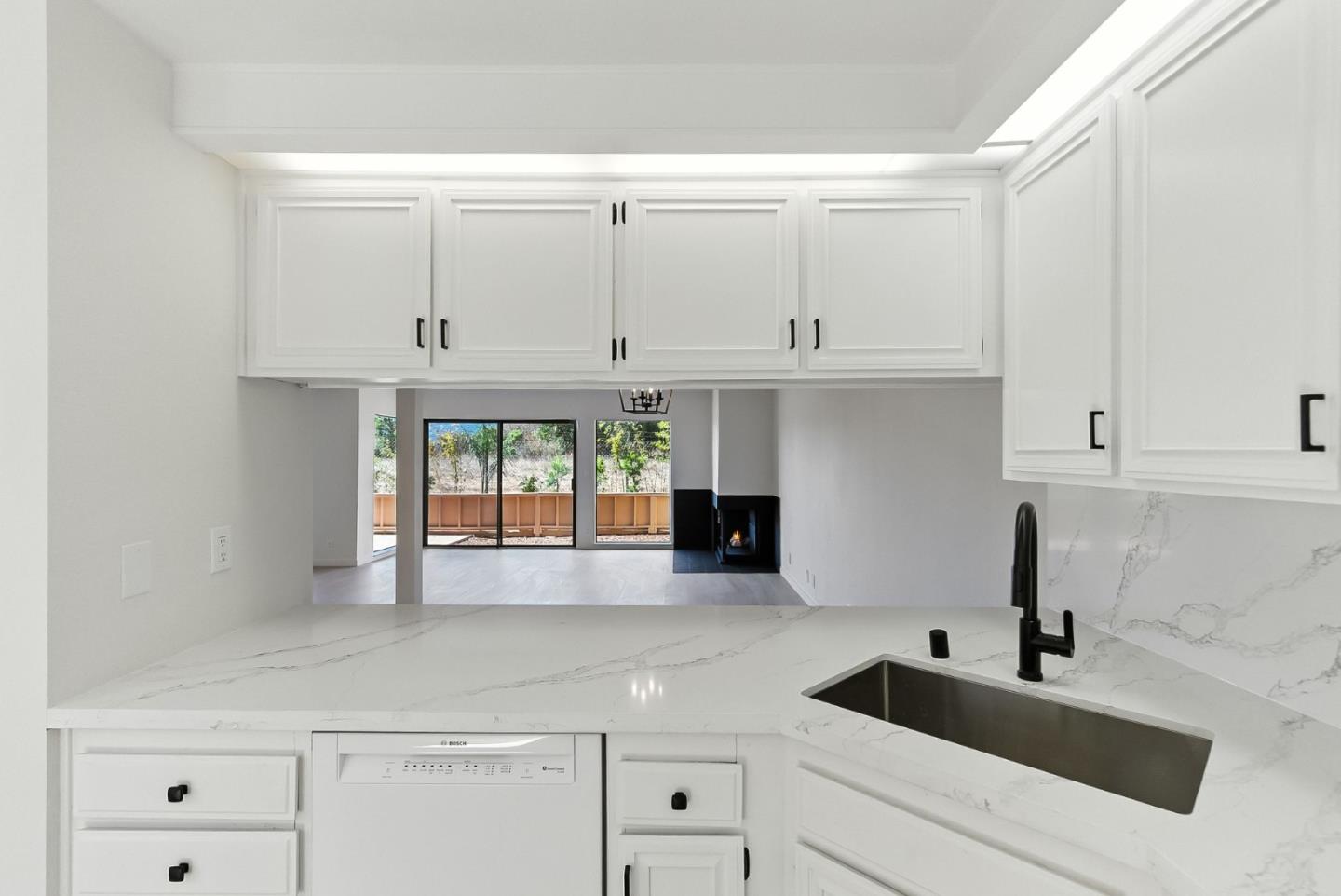 Detail Gallery Image 26 of 85 For 10 Azalea Ln, San Carlos,  CA 94070 - 2 Beds | 2/1 Baths