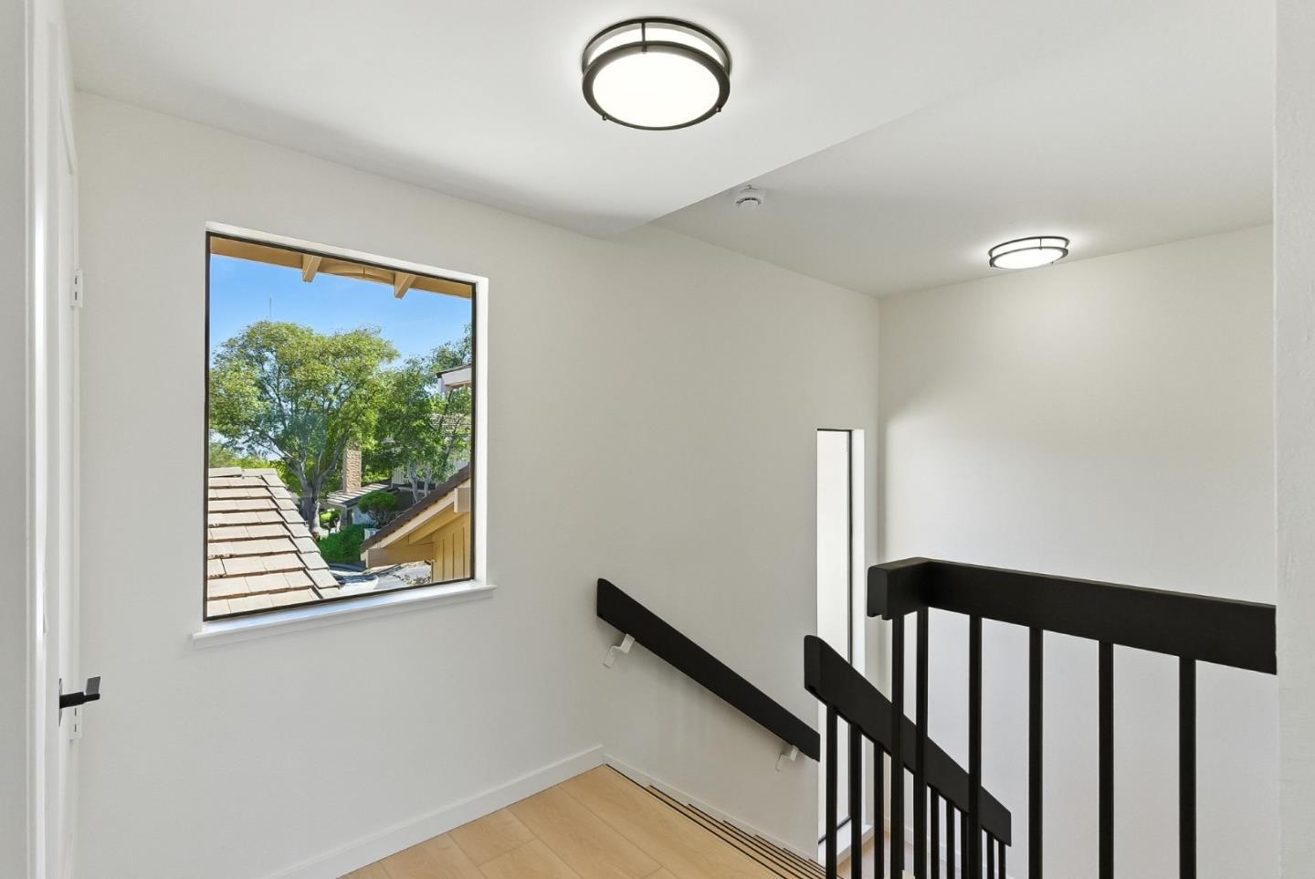 Detail Gallery Image 37 of 85 For 10 Azalea Ln, San Carlos,  CA 94070 - 2 Beds | 2/1 Baths