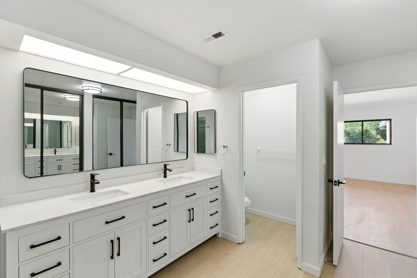 Detail Gallery Image 44 of 85 For 10 Azalea Ln, San Carlos,  CA 94070 - 2 Beds | 2/1 Baths