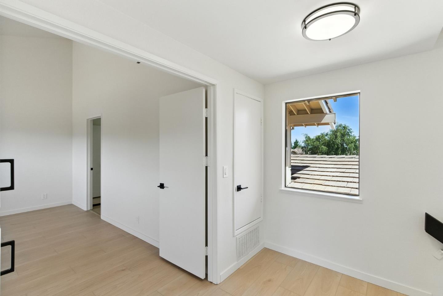 Detail Gallery Image 50 of 85 For 10 Azalea Ln, San Carlos,  CA 94070 - 2 Beds | 2/1 Baths