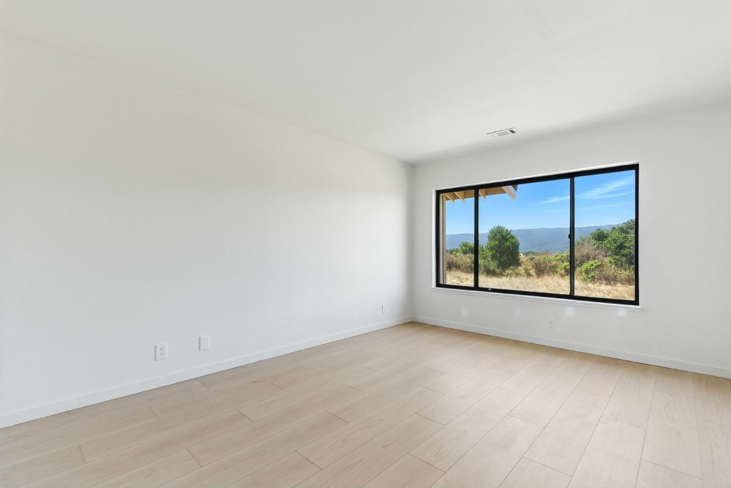 Detail Gallery Image 52 of 85 For 10 Azalea Ln, San Carlos,  CA 94070 - 2 Beds | 2/1 Baths