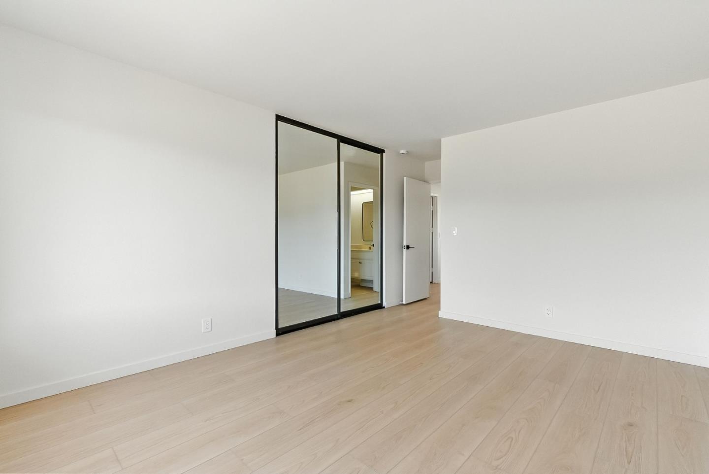 Detail Gallery Image 54 of 85 For 10 Azalea Ln, San Carlos,  CA 94070 - 2 Beds | 2/1 Baths