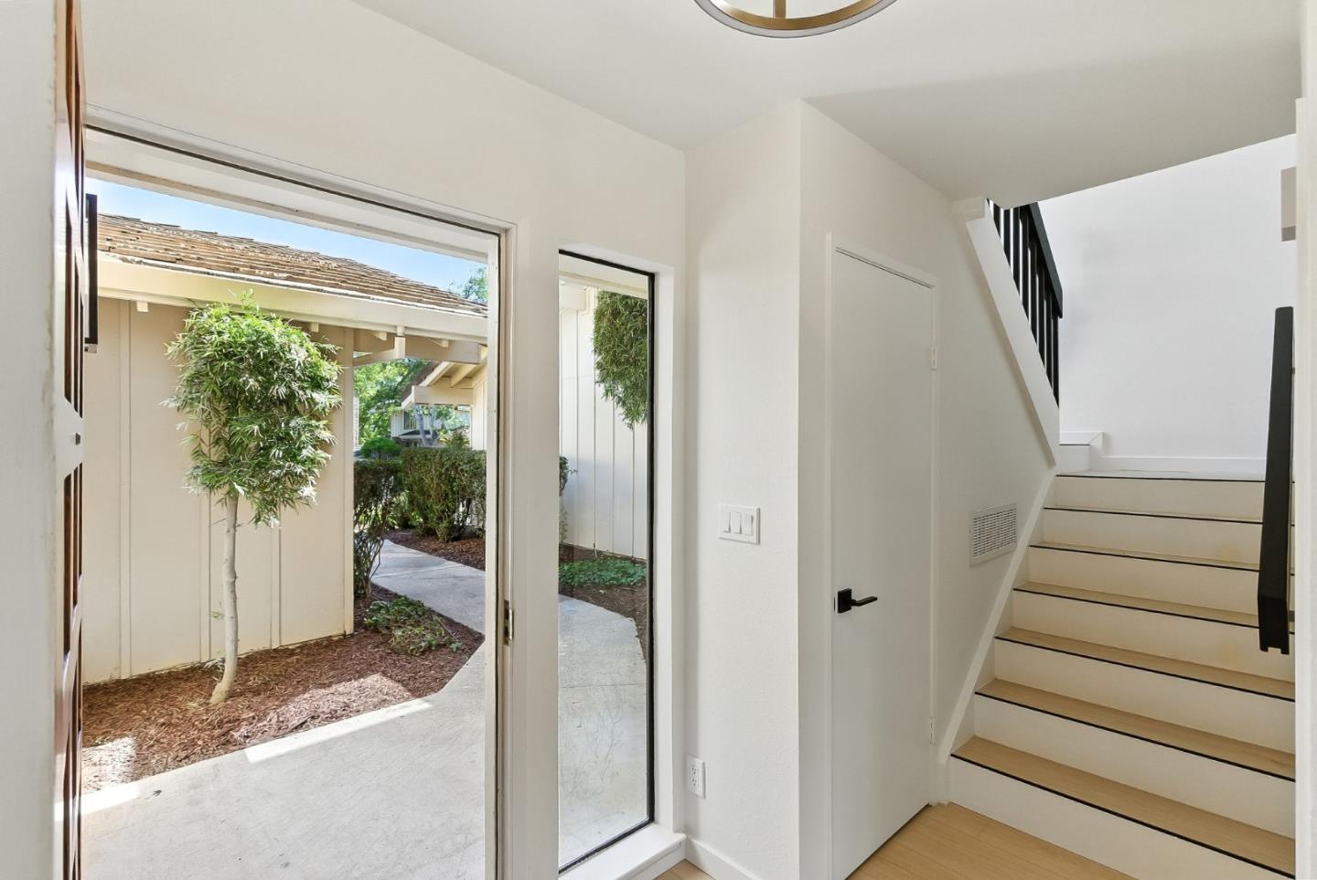 Detail Gallery Image 59 of 85 For 10 Azalea Ln, San Carlos,  CA 94070 - 2 Beds | 2/1 Baths
