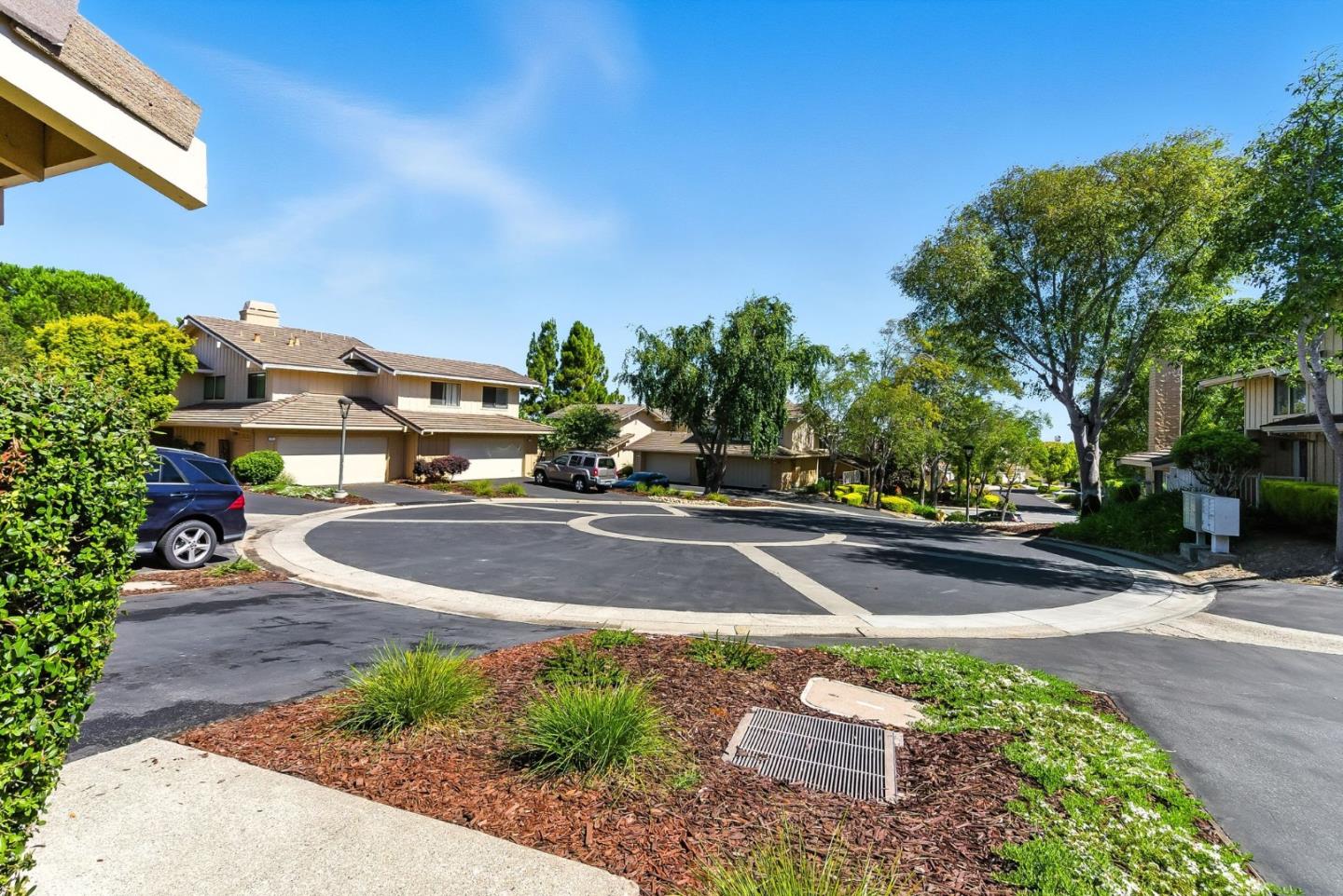 Detail Gallery Image 62 of 85 For 10 Azalea Ln, San Carlos,  CA 94070 - 2 Beds | 2/1 Baths