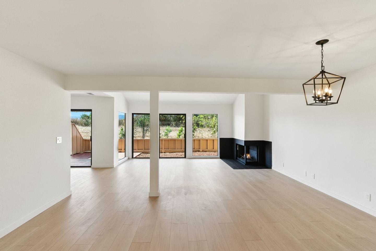 Detail Gallery Image 7 of 85 For 10 Azalea Ln, San Carlos,  CA 94070 - 2 Beds | 2/1 Baths