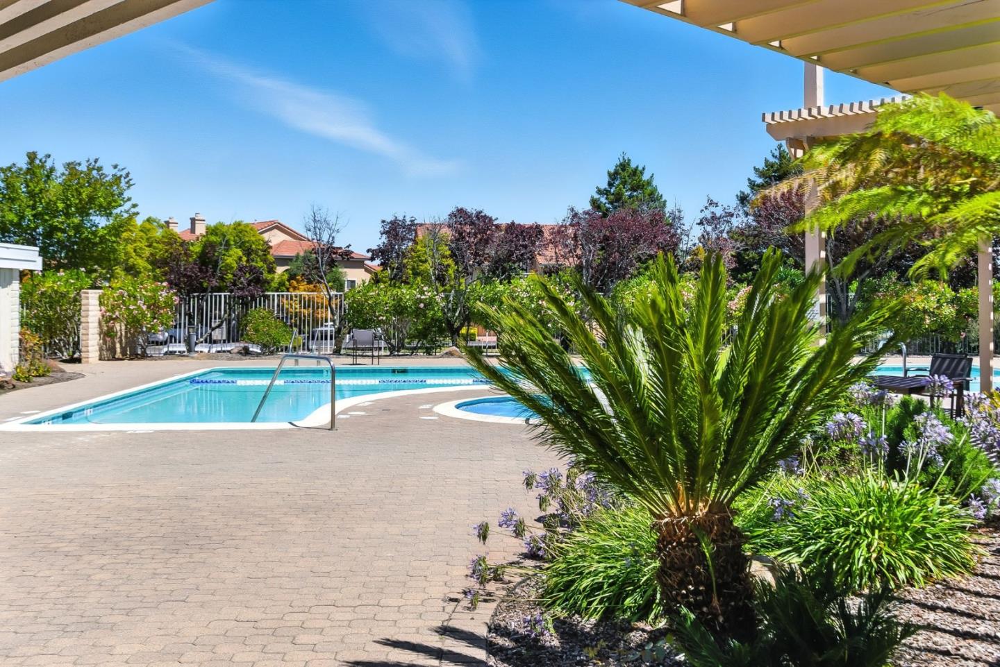 Detail Gallery Image 76 of 85 For 10 Azalea Ln, San Carlos,  CA 94070 - 2 Beds | 2/1 Baths