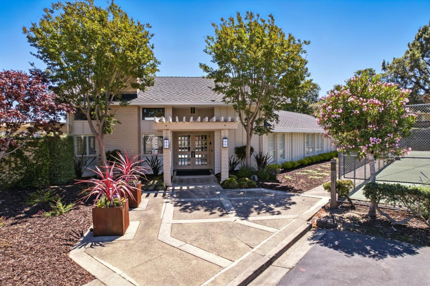 Detail Gallery Image 81 of 85 For 10 Azalea Ln, San Carlos,  CA 94070 - 2 Beds | 2/1 Baths