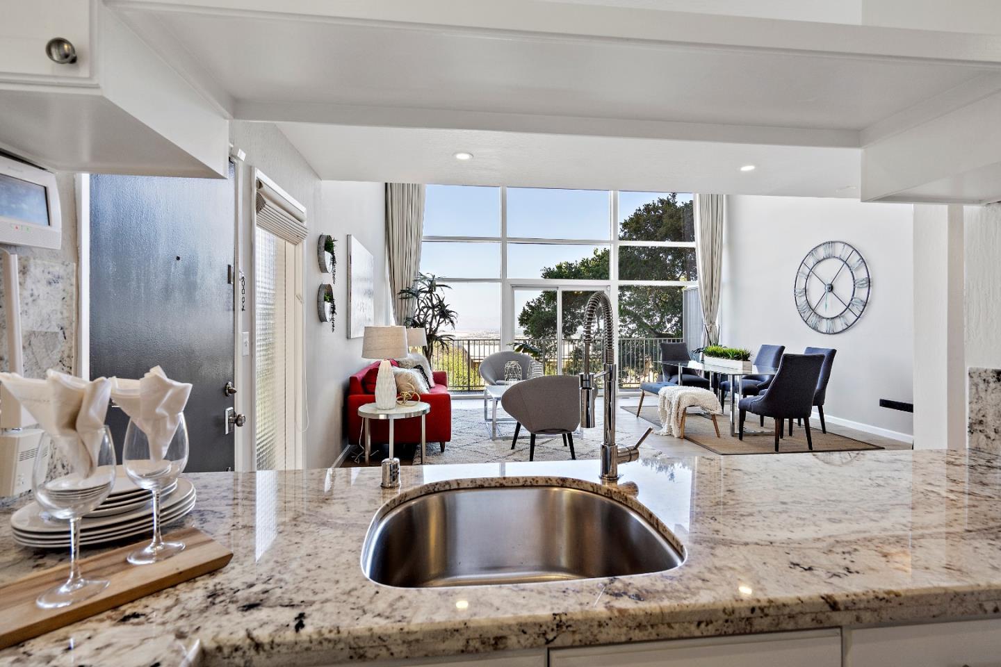 Detail Gallery Image 12 of 20 For 3003 Melendy Dr #2,  San Carlos,  CA 94070 - 2 Beds | 1 Baths
