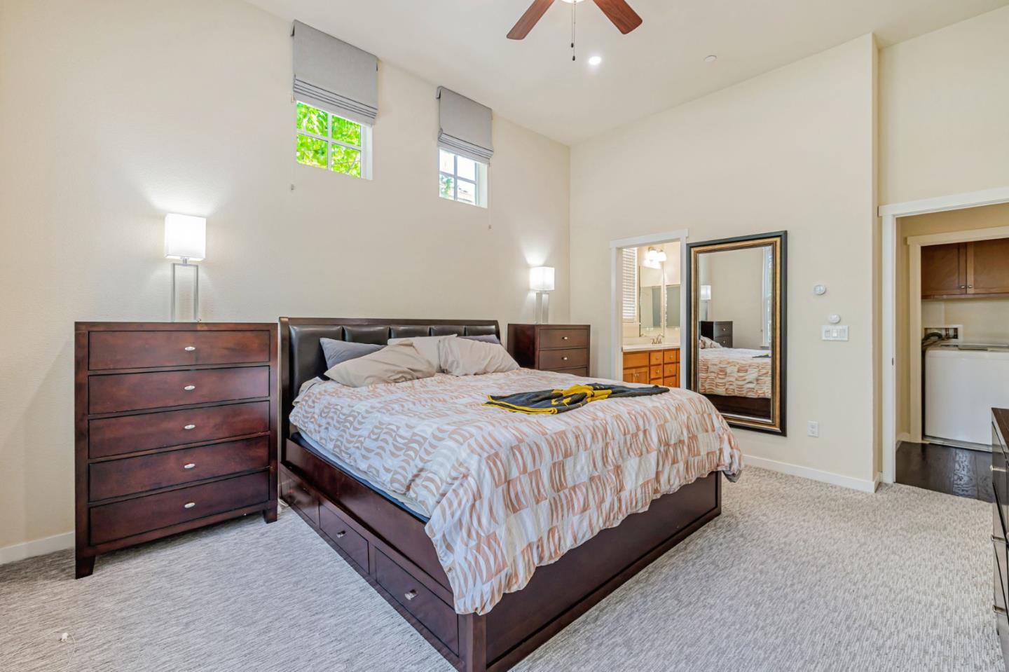 Detail Gallery Image 17 of 32 For 361 W Evelyn Ave, Mountain View,  CA 94041 - 3 Beds | 3/1 Baths