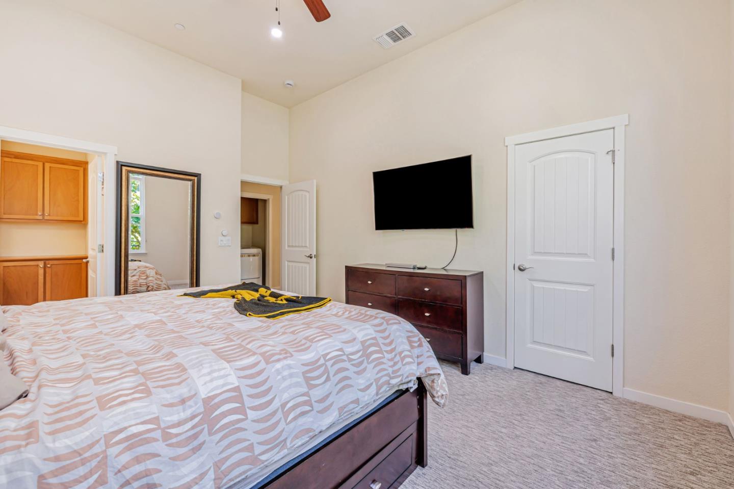 Detail Gallery Image 18 of 32 For 361 W Evelyn Ave, Mountain View,  CA 94041 - 3 Beds | 3/1 Baths