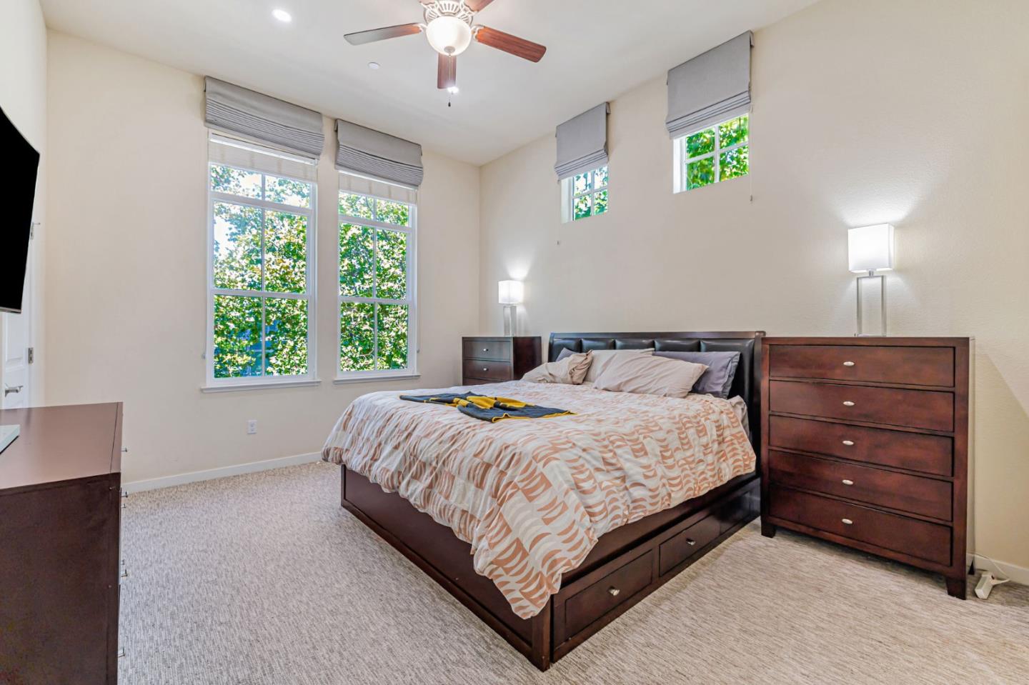 Detail Gallery Image 19 of 32 For 361 W Evelyn Ave, Mountain View,  CA 94041 - 3 Beds | 3/1 Baths
