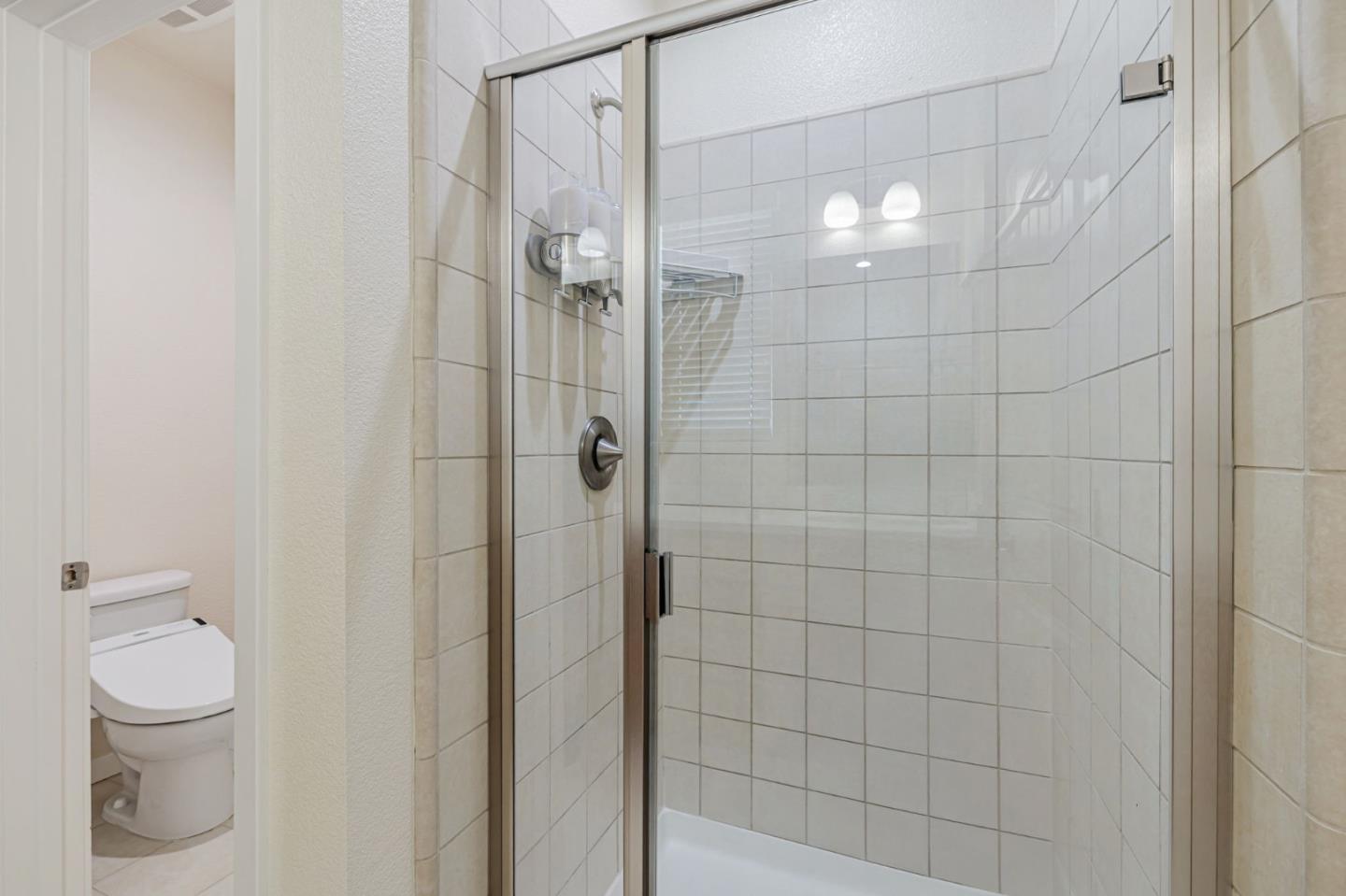 Detail Gallery Image 22 of 32 For 361 W Evelyn Ave, Mountain View,  CA 94041 - 3 Beds | 3/1 Baths