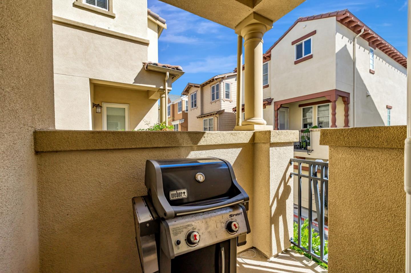 Detail Gallery Image 26 of 32 For 361 W Evelyn Ave, Mountain View,  CA 94041 - 3 Beds | 3/1 Baths