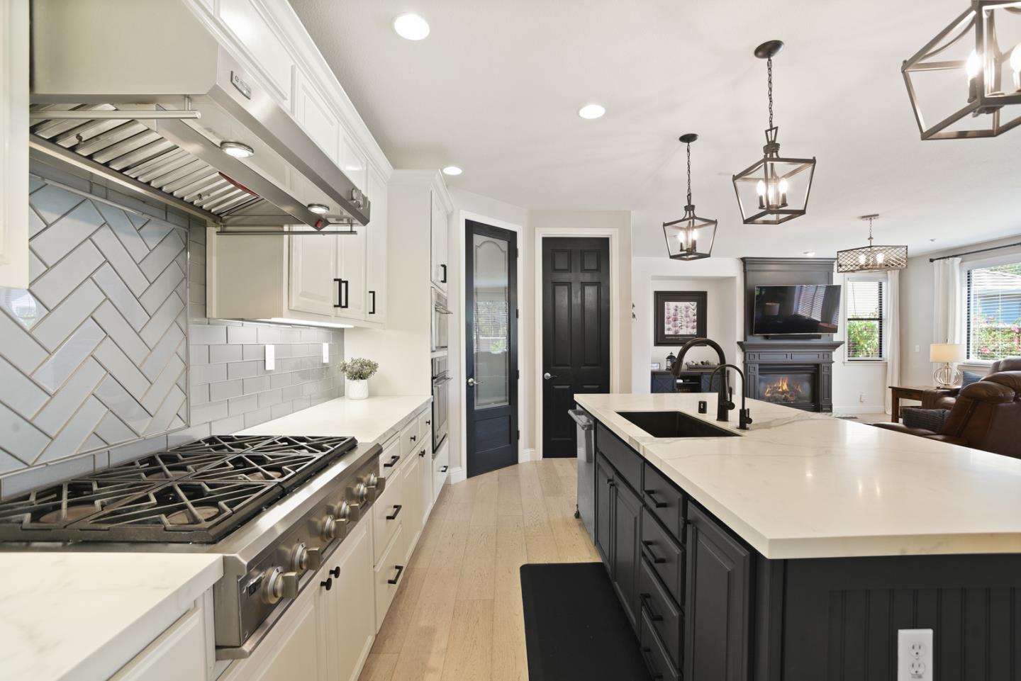 Detail Gallery Image 7 of 32 For 2264 Star Lilly Ct, Brentwood,  CA 94513 - 5 Beds | 4 Baths
