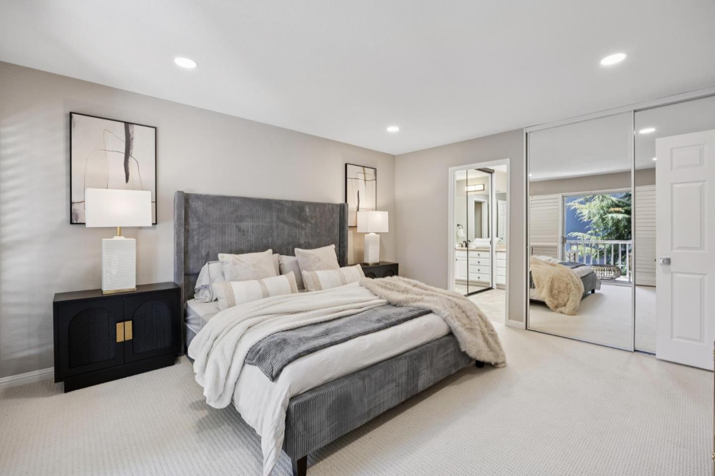 Detail Gallery Image 22 of 32 For 307 Carlos Ave, Redwood City,  CA 94061 - 3 Beds | 2/1 Baths