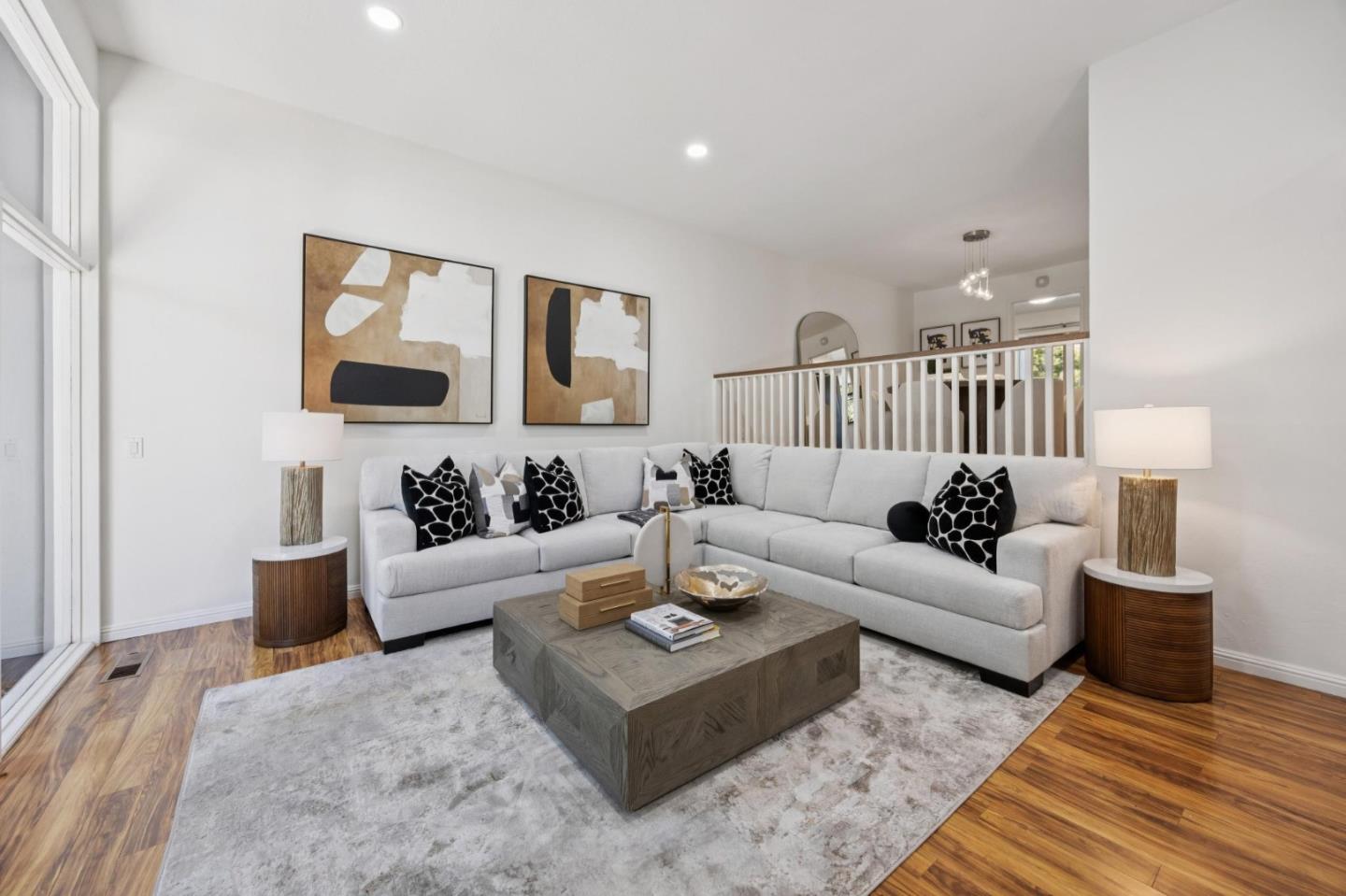 Detail Gallery Image 5 of 32 For 307 Carlos Ave, Redwood City,  CA 94061 - 3 Beds | 2/1 Baths