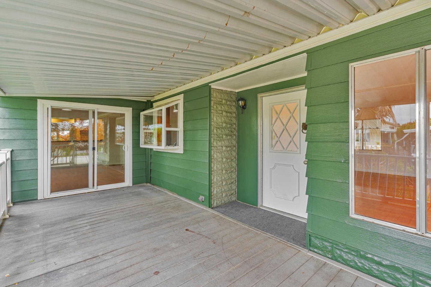 Detail Gallery Image 4 of 28 For 40 Ranchero Way #40,  Hayward,  CA 94544 - 2 Beds | 2 Baths