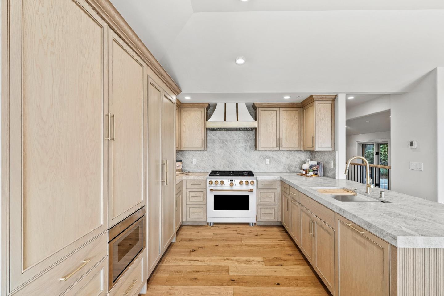 Detail Gallery Image 10 of 37 For 2 Se San Antonio Ave, Carmel,  CA 93923 - 3 Beds | 2 Baths