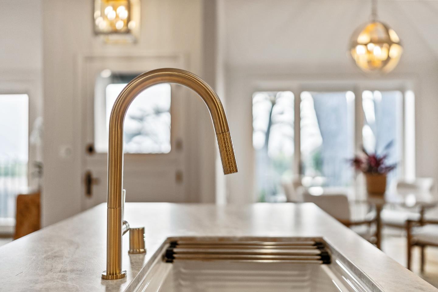 Detail Gallery Image 11 of 37 For 2 Se San Antonio Ave, Carmel,  CA 93923 - 3 Beds | 2 Baths