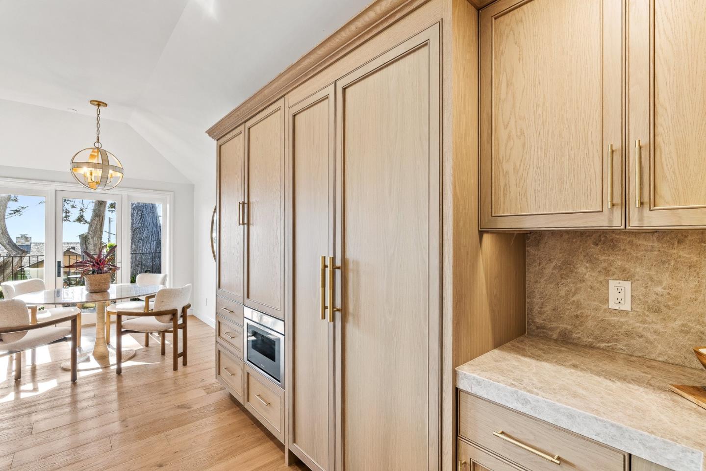 Detail Gallery Image 13 of 37 For 2 Se San Antonio Ave, Carmel,  CA 93923 - 3 Beds | 2 Baths
