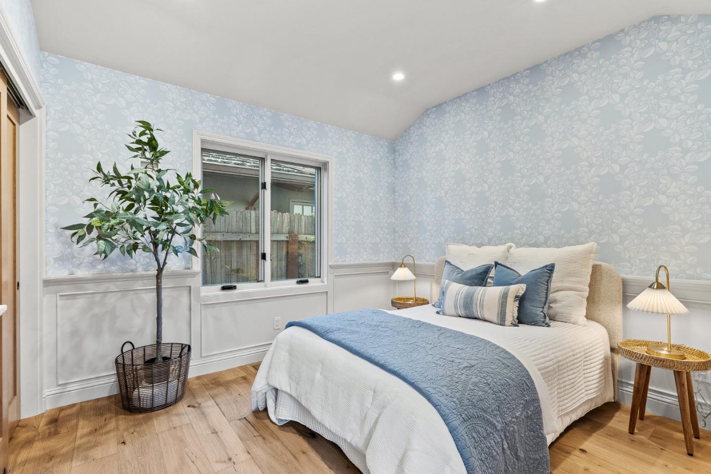 Detail Gallery Image 17 of 37 For 2 Se San Antonio Ave, Carmel,  CA 93923 - 3 Beds | 2 Baths