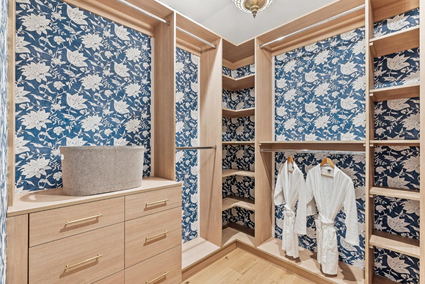 Detail Gallery Image 29 of 37 For 2 Se San Antonio Ave, Carmel,  CA 93923 - 3 Beds | 2 Baths