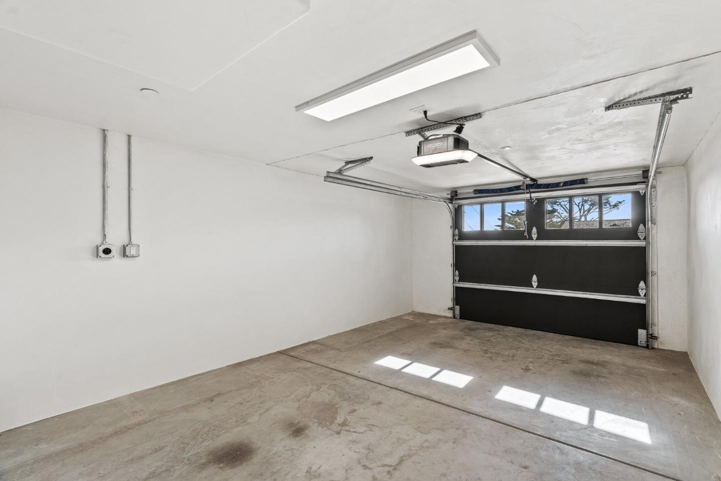 Detail Gallery Image 30 of 37 For 2 Se San Antonio Ave, Carmel,  CA 93923 - 3 Beds | 2 Baths