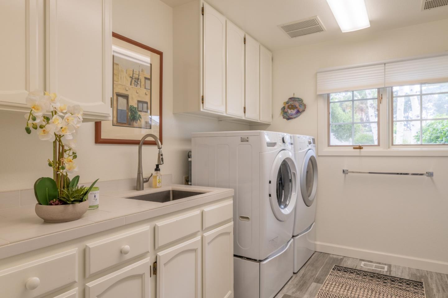 Detail Gallery Image 20 of 33 For 18 Deer Stalker Path, Monterey,  CA 93940 - 3 Beds | 2/1 Baths