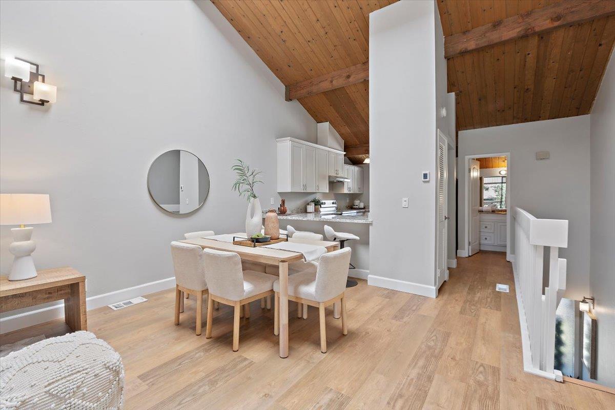 Detail Gallery Image 10 of 34 For 225 Horizon Ave, Mountain View,  CA 94043 - 2 Beds | 1/1 Baths