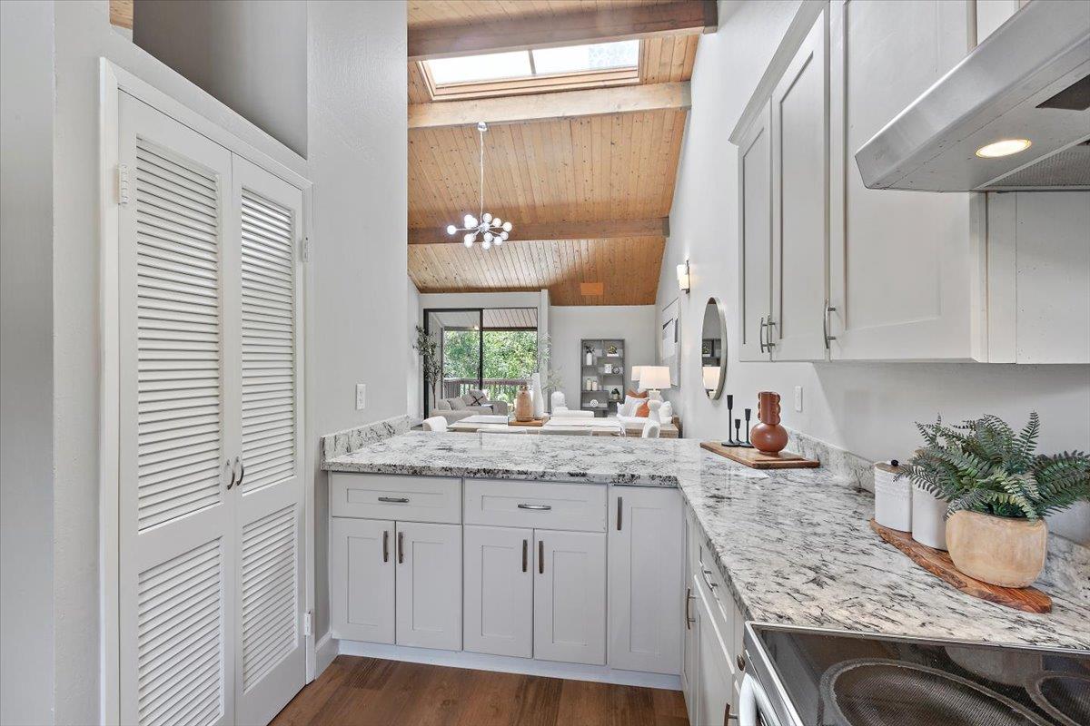Detail Gallery Image 15 of 34 For 225 Horizon Ave, Mountain View,  CA 94043 - 2 Beds | 1/1 Baths