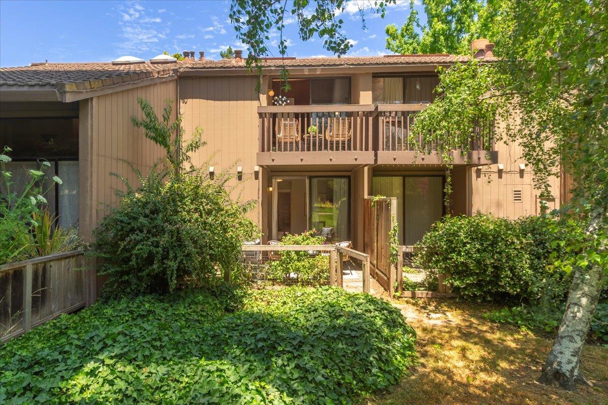Detail Gallery Image 29 of 34 For 225 Horizon Ave, Mountain View,  CA 94043 - 2 Beds | 1/1 Baths