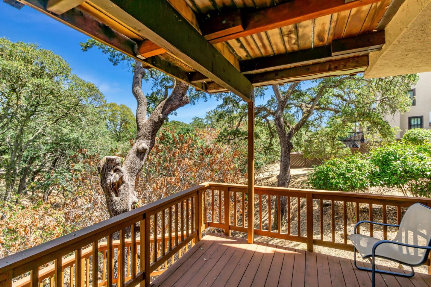Detail Gallery Image 14 of 20 For 126 Saint Joan Ln, Pleasant Hill,  CA 94523 - 3 Beds | 2/1 Baths