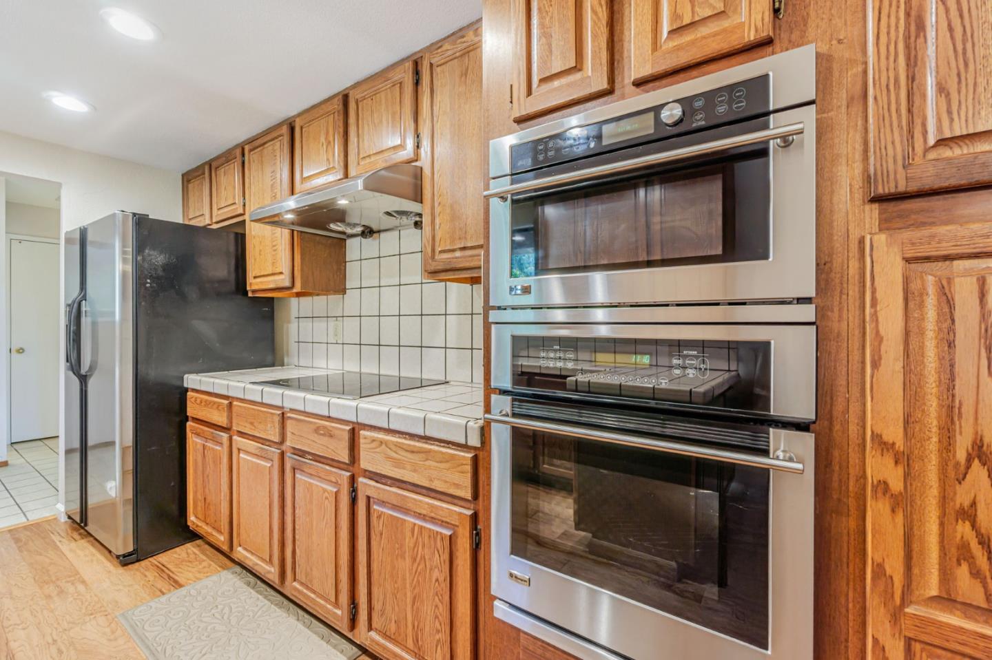 Detail Gallery Image 4 of 20 For 126 Saint Joan Ln, Pleasant Hill,  CA 94523 - 3 Beds | 2/1 Baths