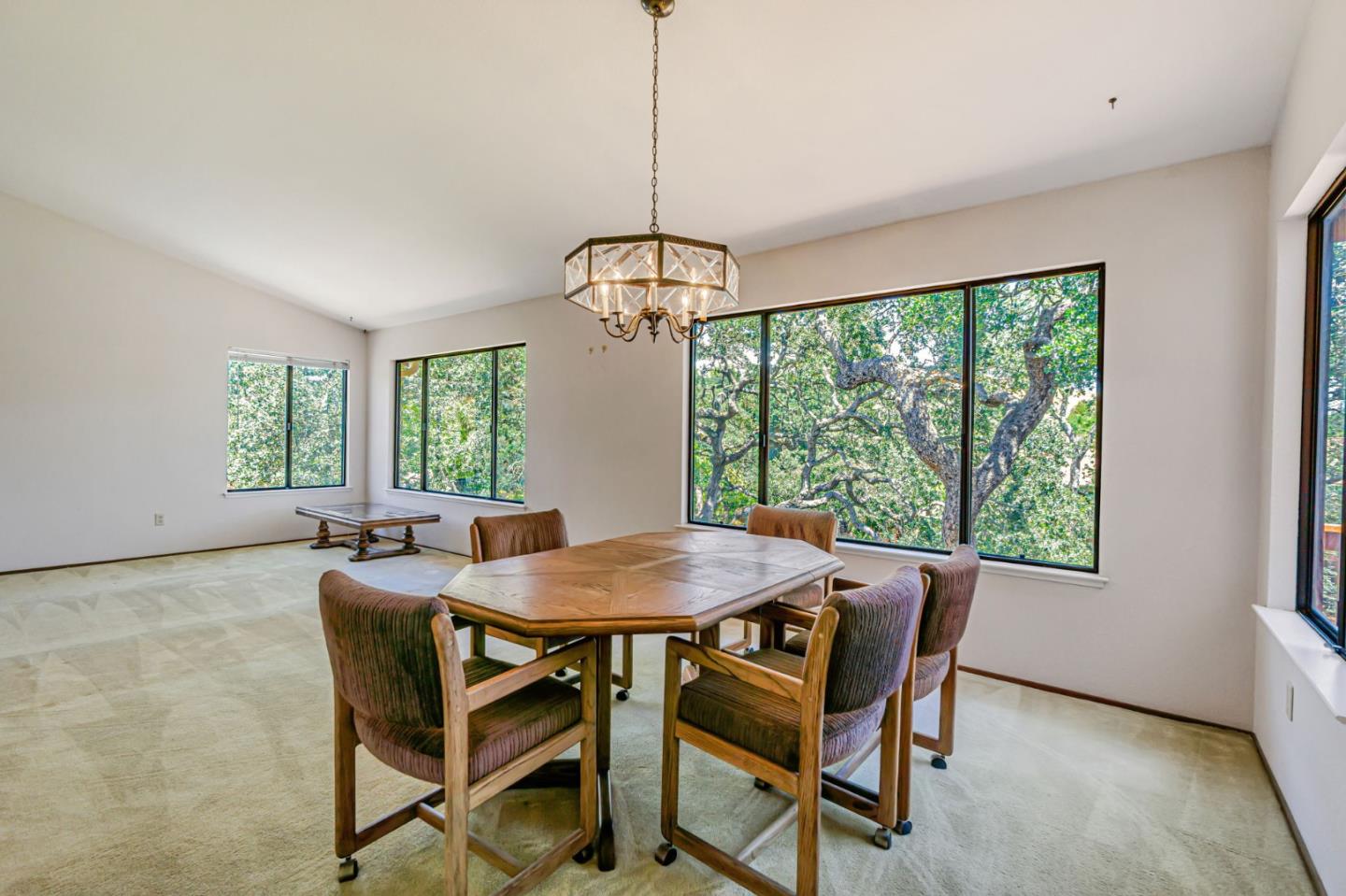 Detail Gallery Image 5 of 20 For 126 Saint Joan Ln, Pleasant Hill,  CA 94523 - 3 Beds | 2/1 Baths