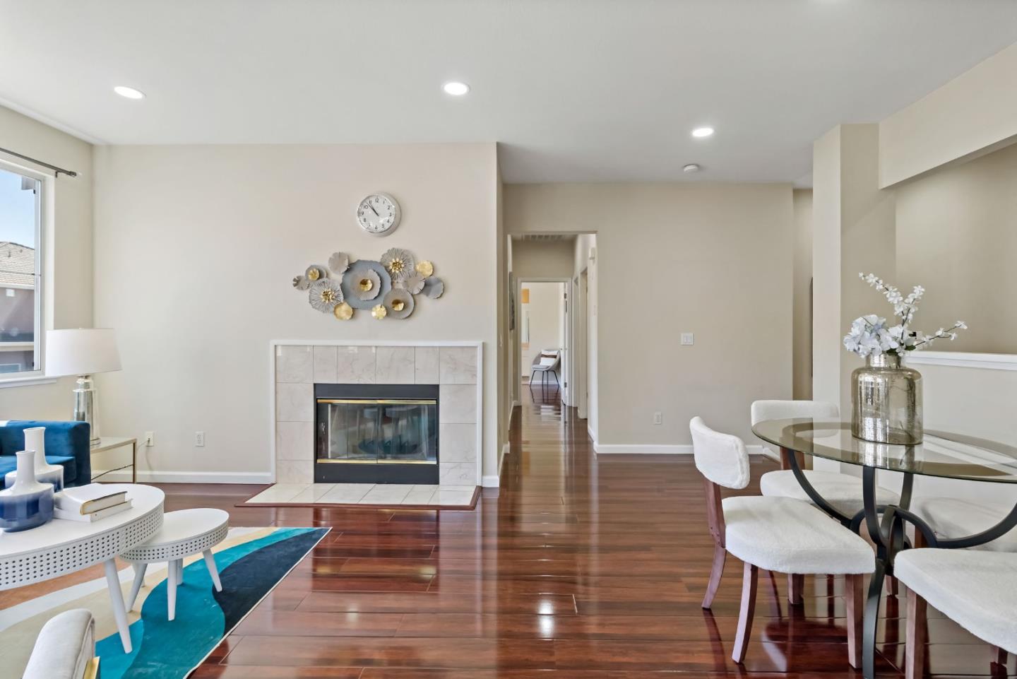 Detail Gallery Image 12 of 35 For 3581 Jasmine Cir, San Jose,  CA 95135 - 2 Beds | 2 Baths