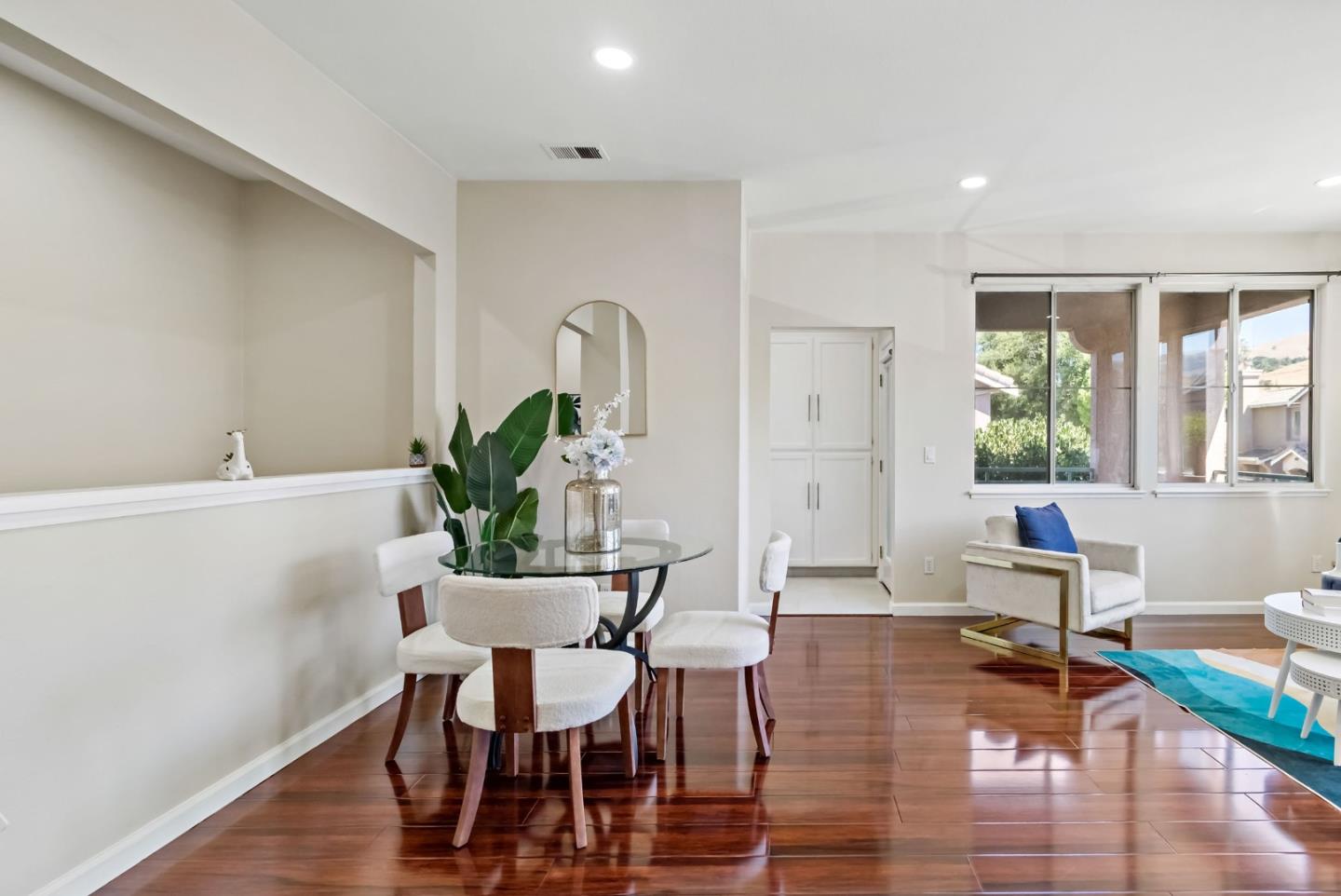 Detail Gallery Image 16 of 35 For 3581 Jasmine Cir, San Jose,  CA 95135 - 2 Beds | 2 Baths