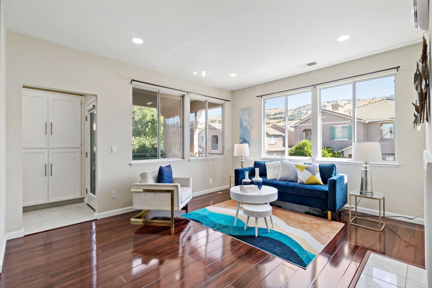 Detail Gallery Image 6 of 35 For 3581 Jasmine Cir, San Jose,  CA 95135 - 2 Beds | 2 Baths