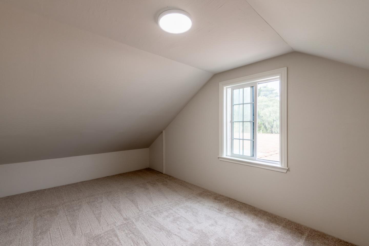 Detail Gallery Image 20 of 27 For 1222 Lincoln Ave, Pacific Grove,  CA 93950 - 4 Beds | 1 Baths