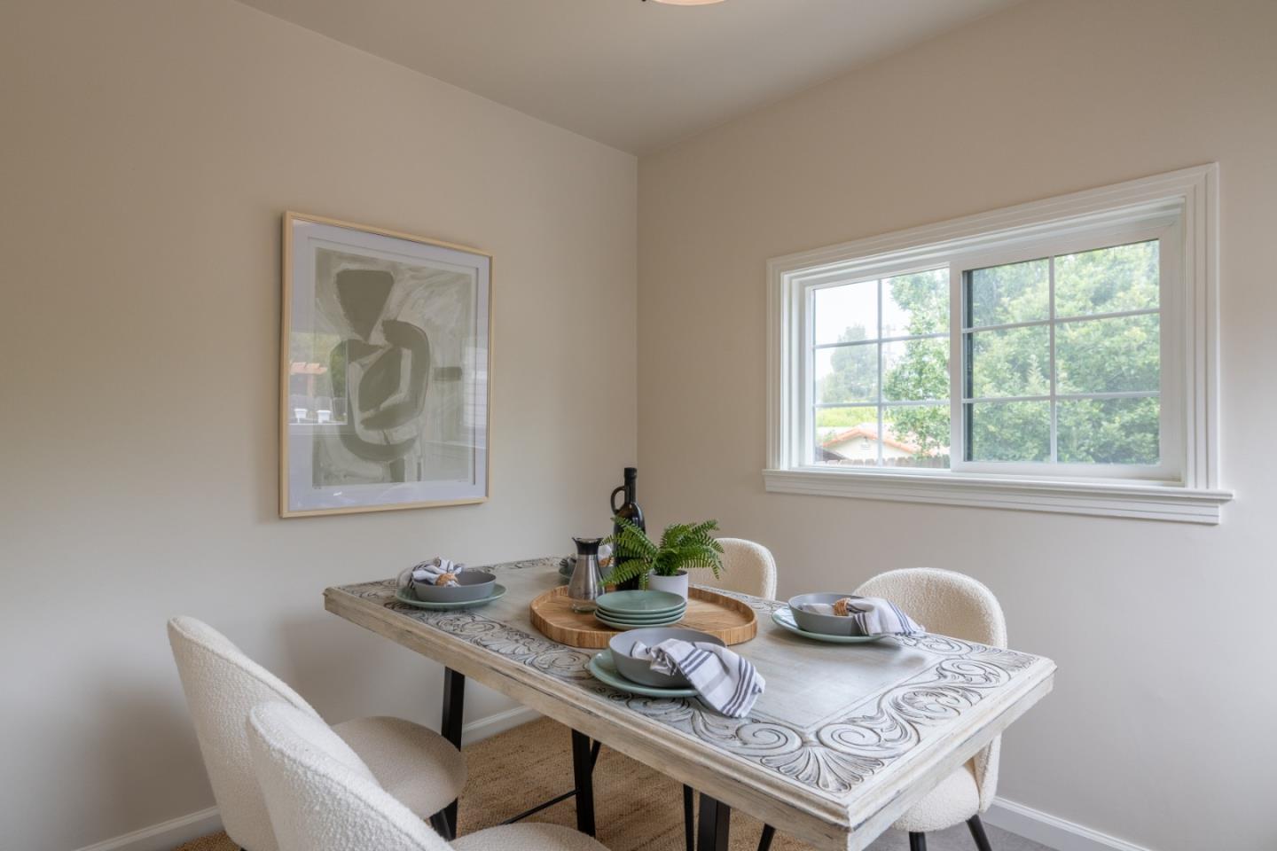 Detail Gallery Image 8 of 27 For 1222 Lincoln Ave, Pacific Grove,  CA 93950 - 4 Beds | 1 Baths