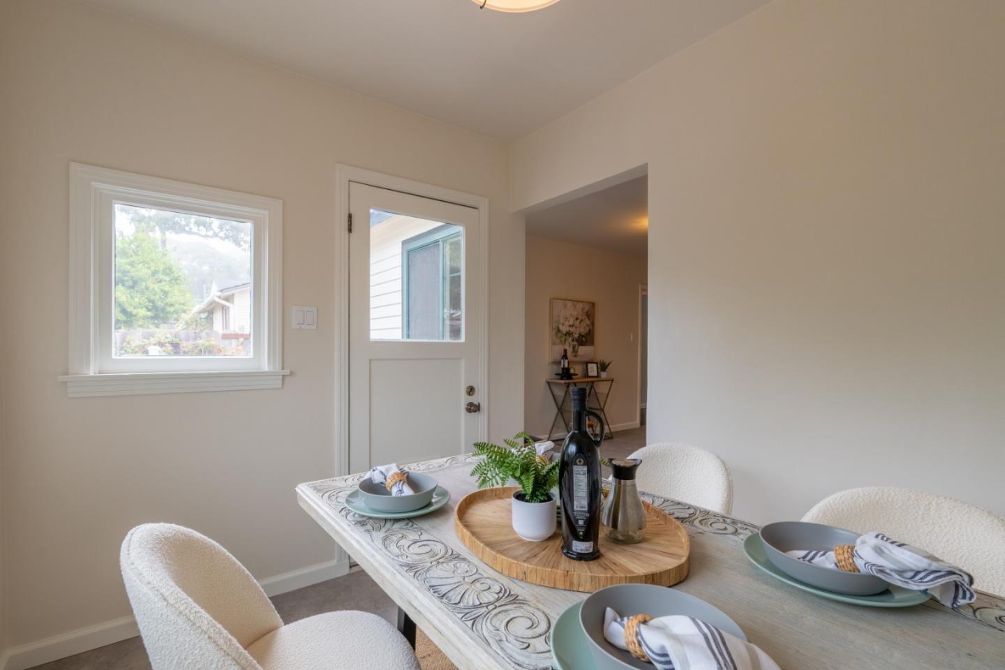 Detail Gallery Image 9 of 27 For 1222 Lincoln Ave, Pacific Grove,  CA 93950 - 4 Beds | 1 Baths