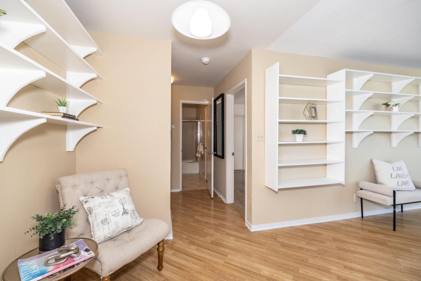 Detail Gallery Image 15 of 24 For 2201 Virginia St #2,  Berkeley,  CA 94709 - 1 Beds | 1 Baths