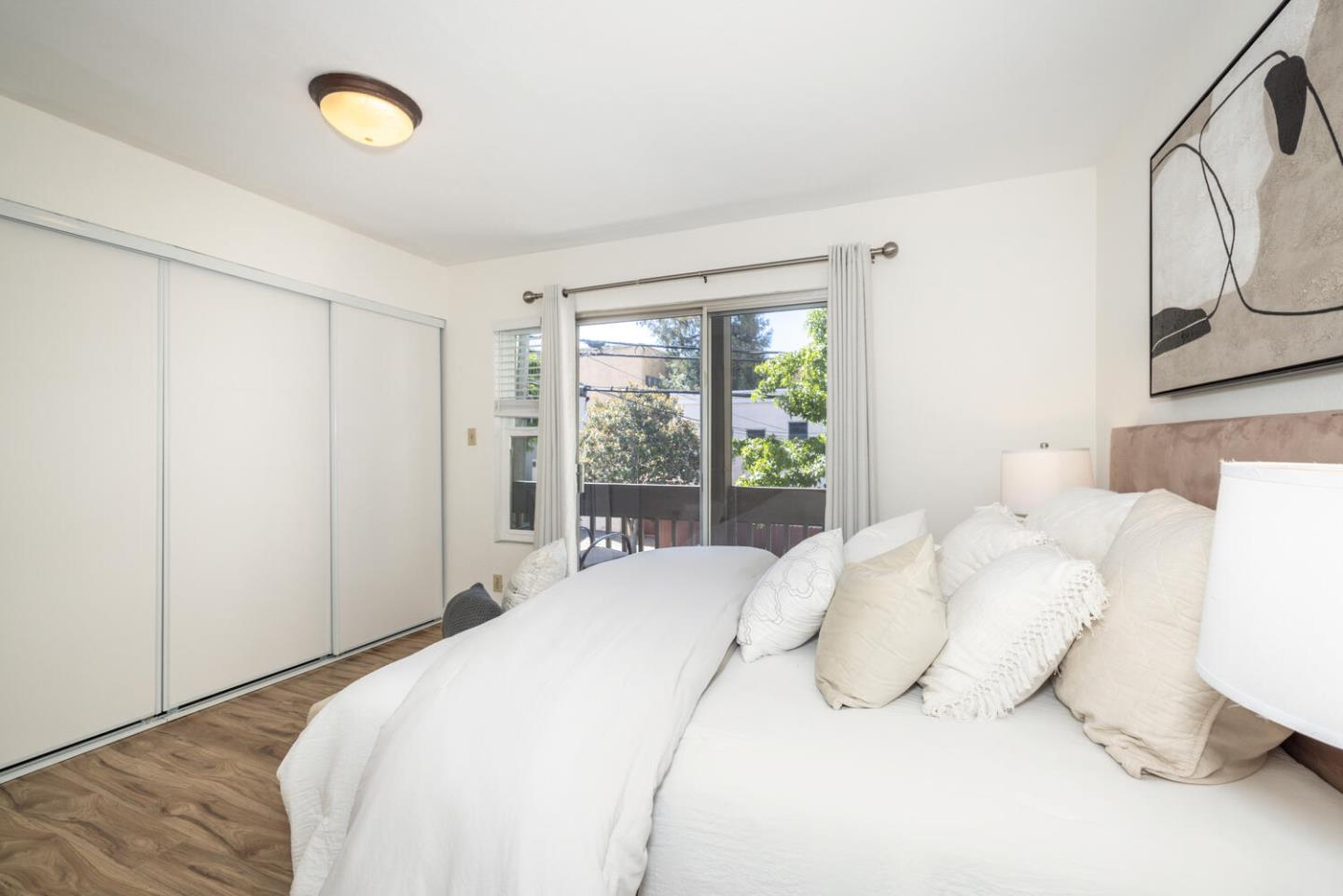 Detail Gallery Image 16 of 24 For 2201 Virginia St #2,  Berkeley,  CA 94709 - 1 Beds | 1 Baths