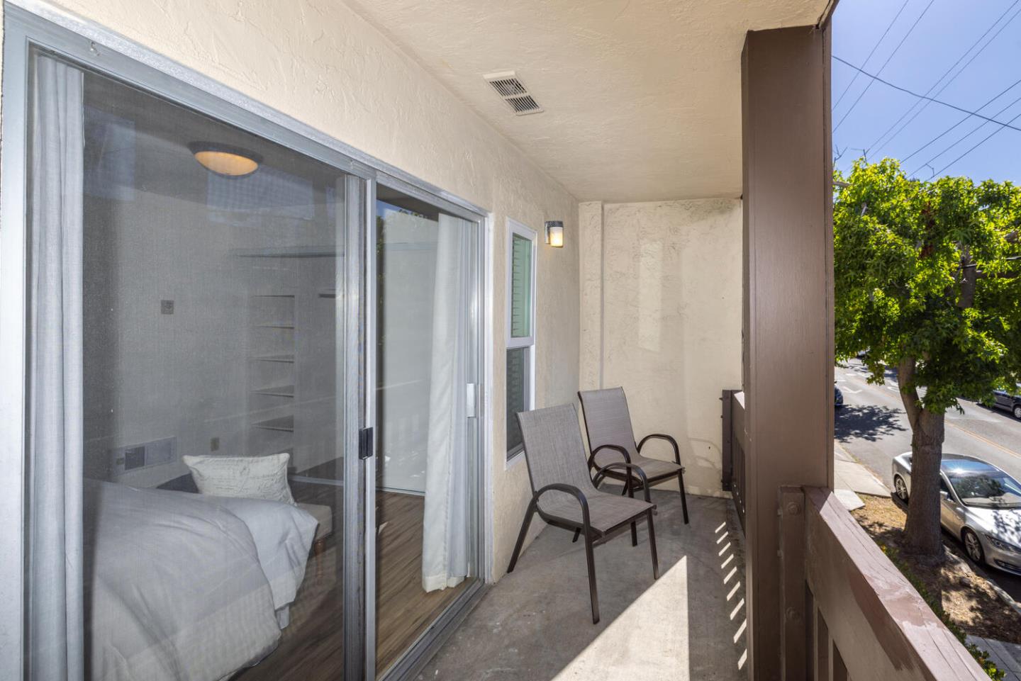 Detail Gallery Image 20 of 24 For 2201 Virginia St #2,  Berkeley,  CA 94709 - 1 Beds | 1 Baths