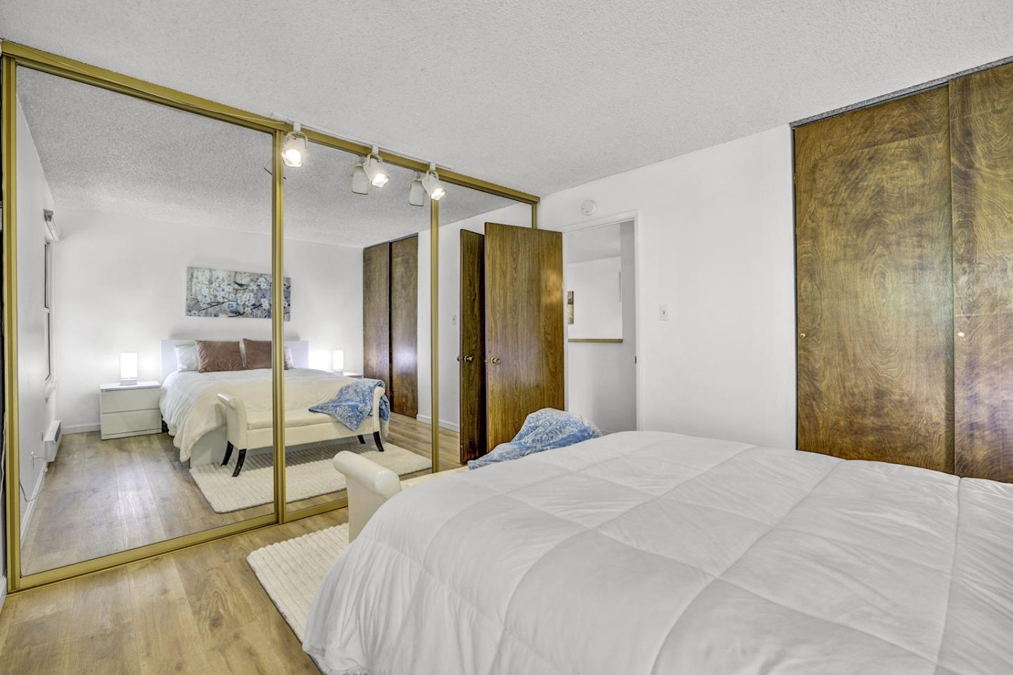 Detail Gallery Image 16 of 35 For 209 Boardwalk Ave #G,  San Bruno,  CA 94066 - 1 Beds | 1 Baths