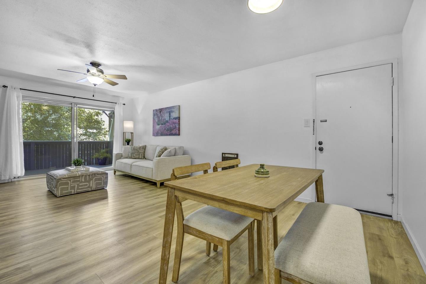 Detail Gallery Image 6 of 35 For 209 Boardwalk Ave #G,  San Bruno,  CA 94066 - 1 Beds | 1 Baths