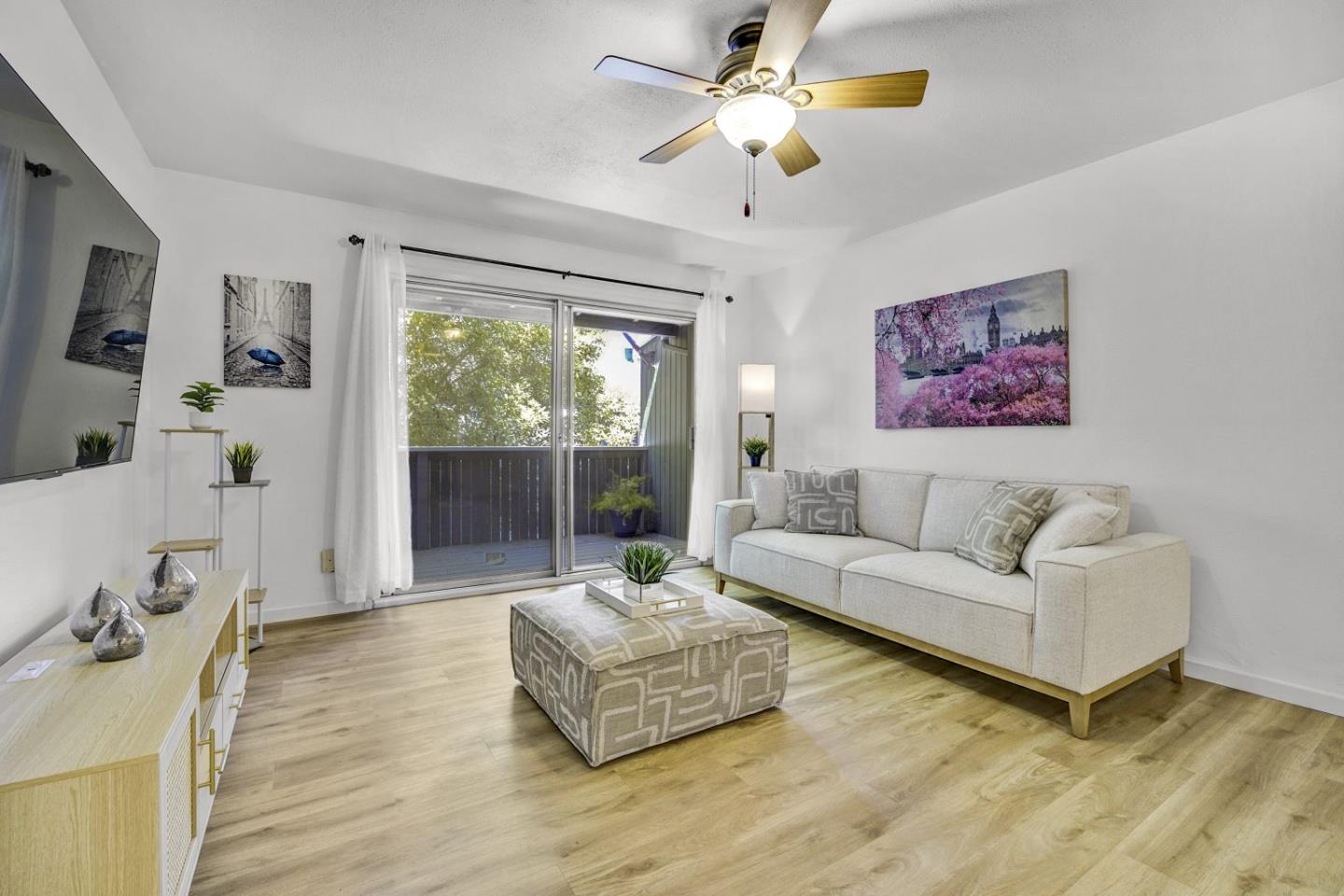 Detail Gallery Image 9 of 35 For 209 Boardwalk Ave #G,  San Bruno,  CA 94066 - 1 Beds | 1 Baths