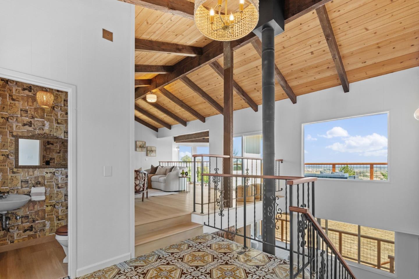 Detail Gallery Image 15 of 69 For 475 Fiesta Ct, Watsonville,  CA 95076 - 4 Beds | 3/1 Baths
