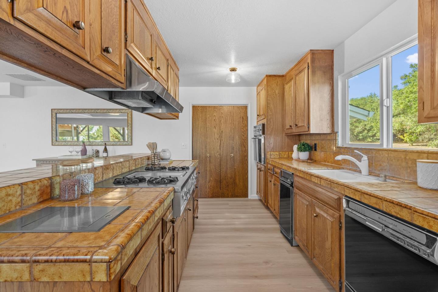 Detail Gallery Image 31 of 69 For 475 Fiesta Ct, Watsonville,  CA 95076 - 4 Beds | 3/1 Baths