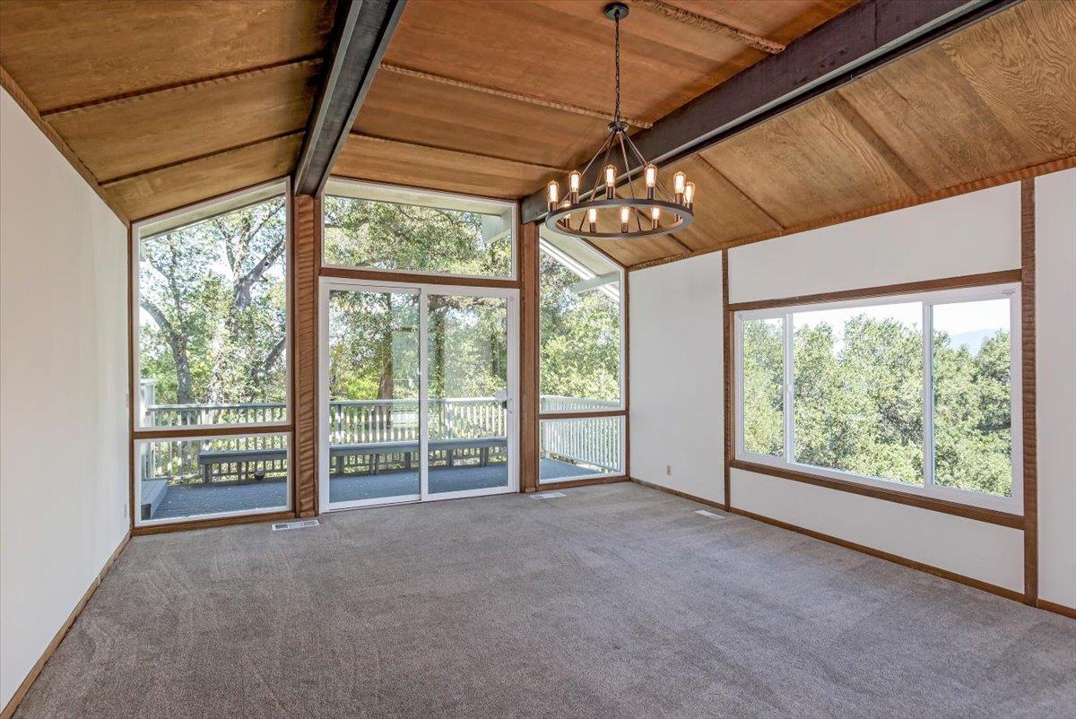 Detail Gallery Image 13 of 47 For 13434 Old Oak Way, Saratoga,  CA 95070 - 6 Beds | 3/1 Baths