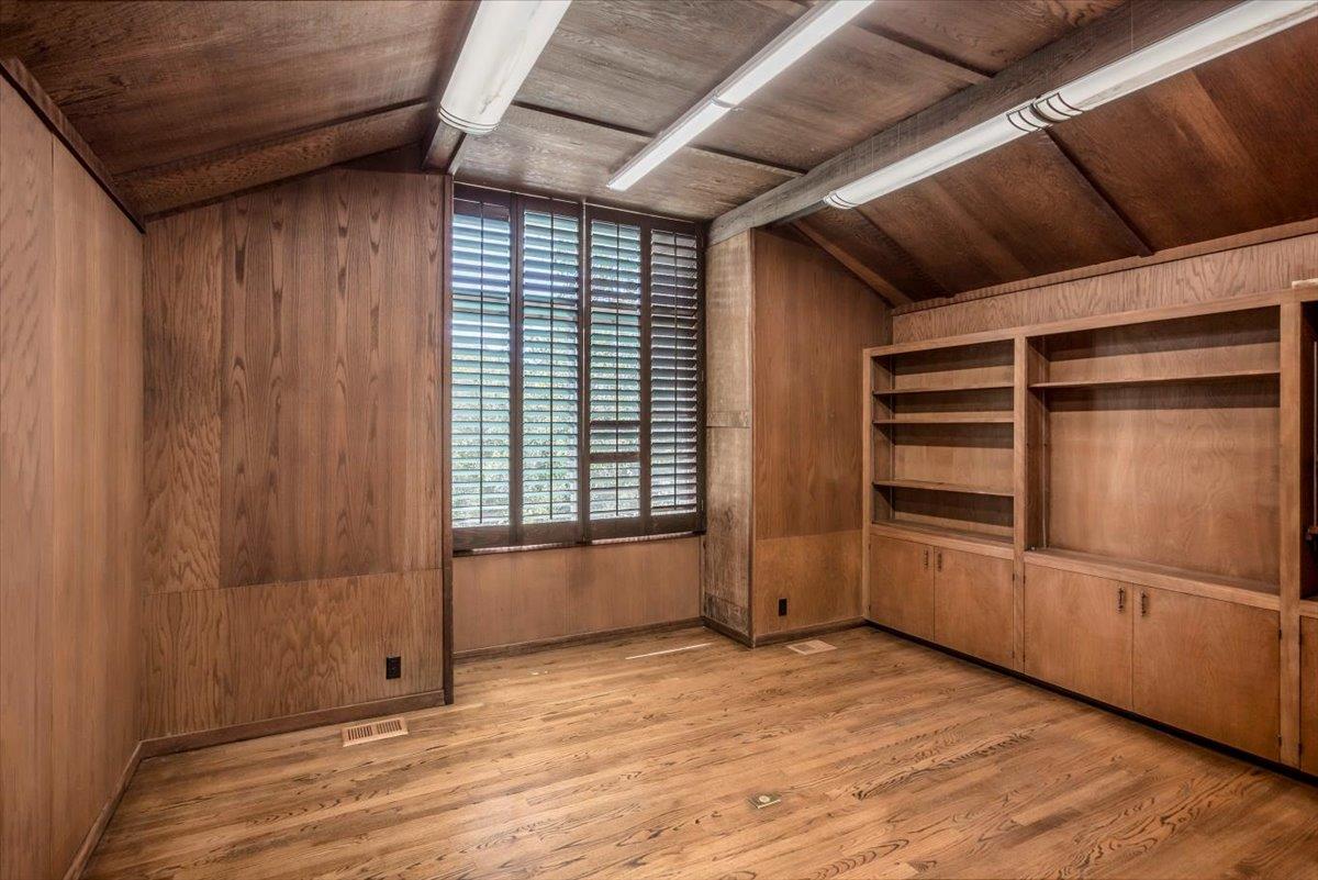Detail Gallery Image 15 of 47 For 13434 Old Oak Way, Saratoga,  CA 95070 - 6 Beds | 3/1 Baths